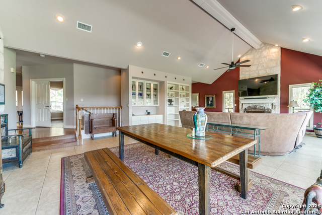 Listing photo id 9 for 100 W Tapatio Dr