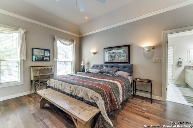 Listing photo id 14 for 100 W Tapatio Dr