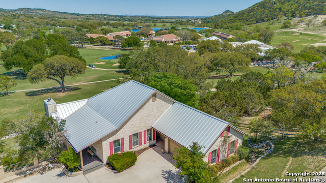 Listing photo id 0 for 100 W Tapatio Dr