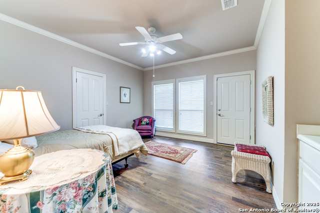 Listing photo id 20 for 100 W Tapatio Dr