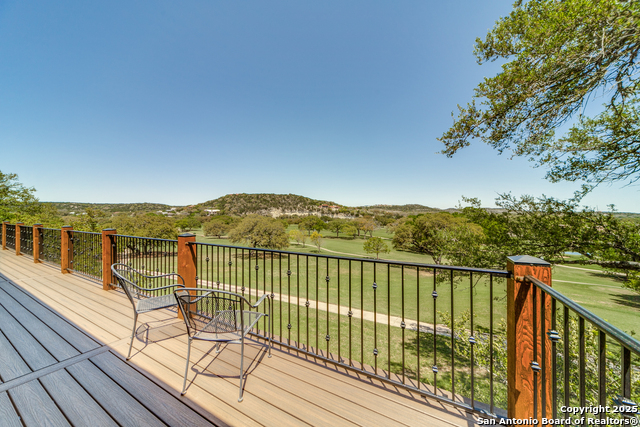 Listing photo id 26 for 100 W Tapatio Dr