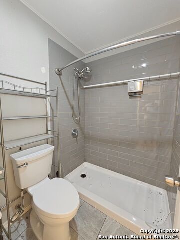 Image 10 of 18 For 5303 Walnut Vista Dr