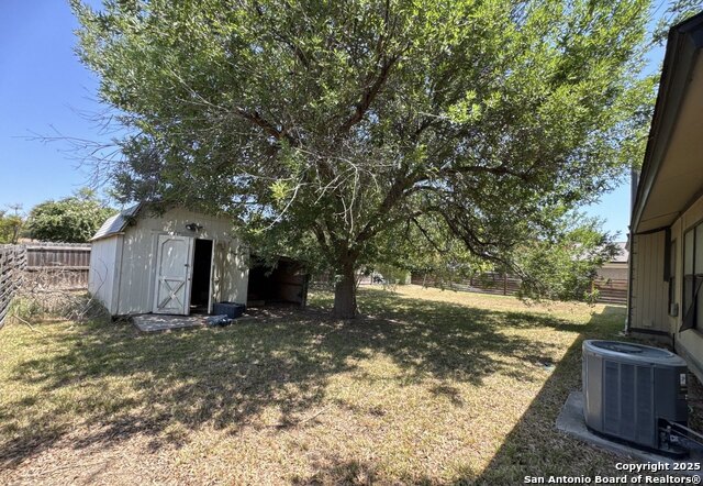 Image 17 of 18 For 5303 Walnut Vista Dr