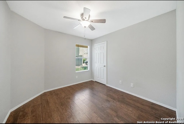 Listing photo id 9 for 9703 Woodland Pines