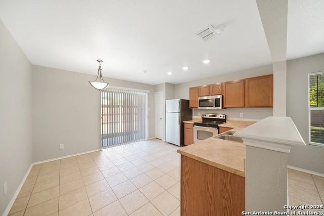 Listing photo id 3 for 9703 Woodland Pines