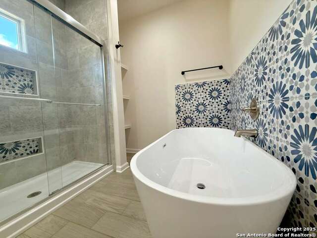 Image 15 of 26 For 2137 Fuller