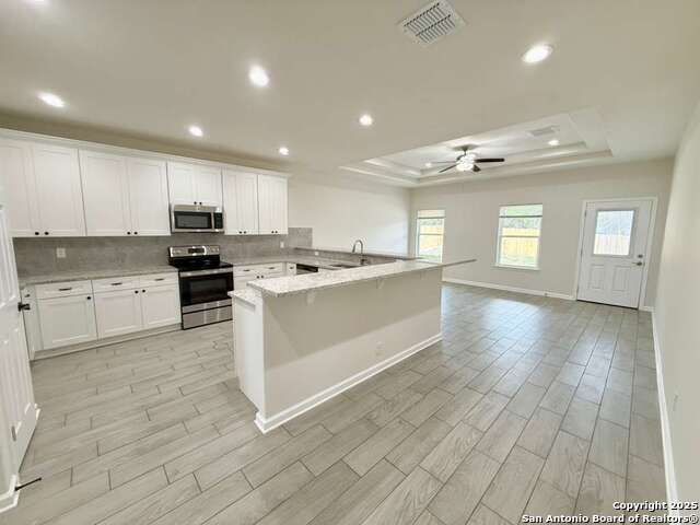 Image 5 of 26 For 2137 Fuller