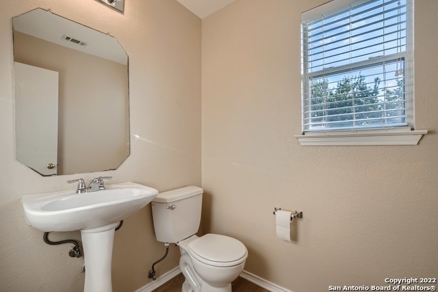 Image 4 of 11 For 14234 Bobolink Cove