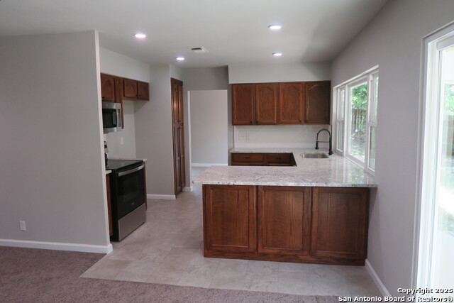 Listing photo id 8 for 1226 Billings