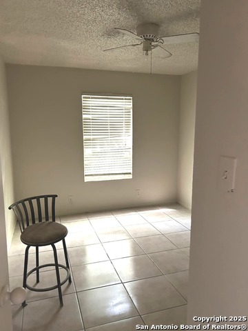Image 4 of 9 For 3438 Gateway Dr