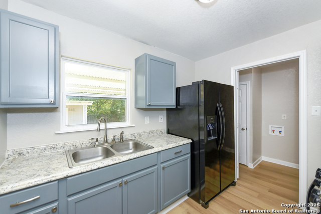 Image 12 of 20 For 6838 Blue Lake Dr