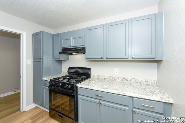 Image 13 of 20 For 6838 Blue Lake Dr