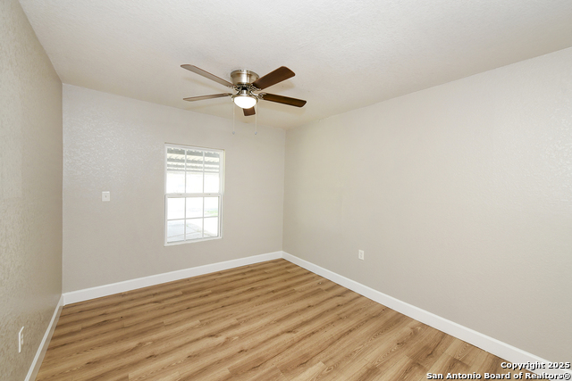 Image 16 of 20 For 6838 Blue Lake Dr