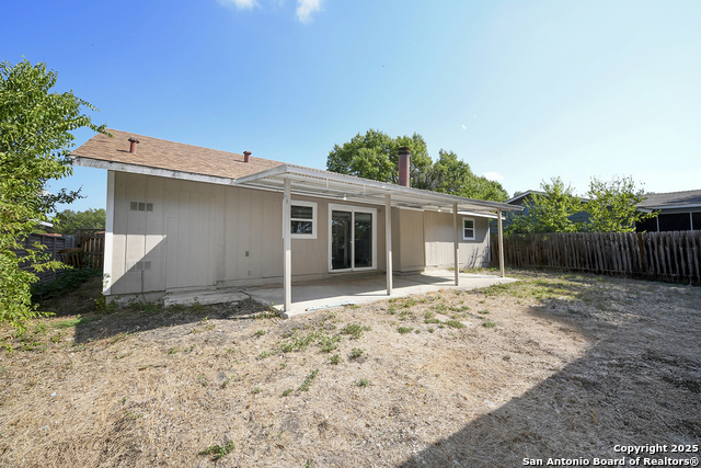 Image 17 of 20 For 6838 Blue Lake Dr