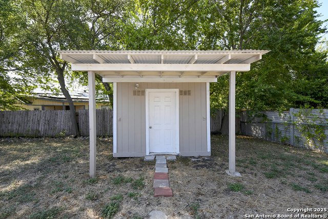 Image 20 of 20 For 6838 Blue Lake Dr