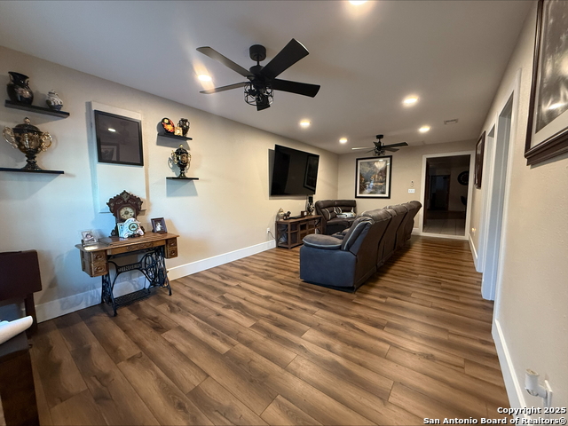 Listing photo id 2 for 1069 Hwy 72 E