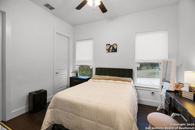 Listing photo id 30 for 365 Butternut