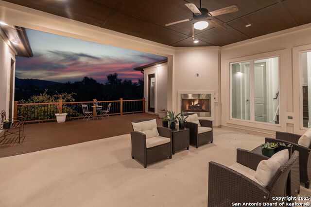 Listing photo id 33 for 365 Butternut