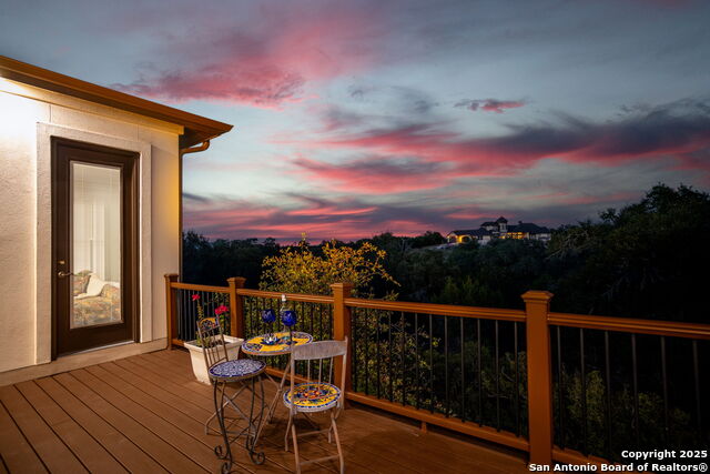 Listing photo id 34 for 365 Butternut