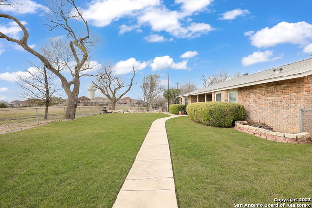 Image 3 of 27 For 5249 Green Valley