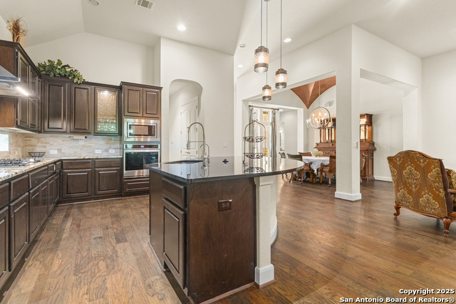 Image 10 of 32 For 12 Denbury  