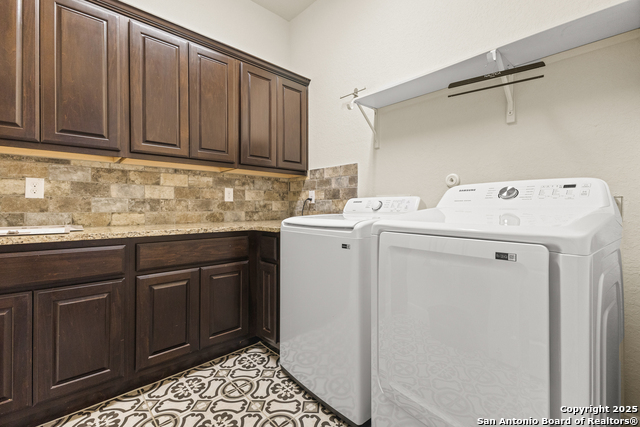 Image 17 of 32 For 12 Denbury  