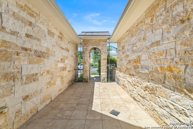 Image 5 of 32 For 12 Denbury  