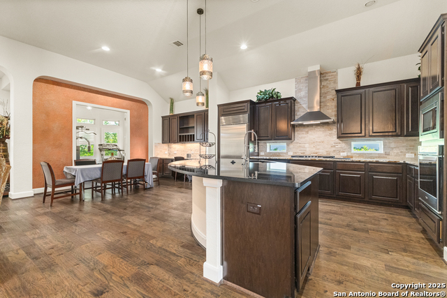 Image 9 of 32 For 12 Denbury  