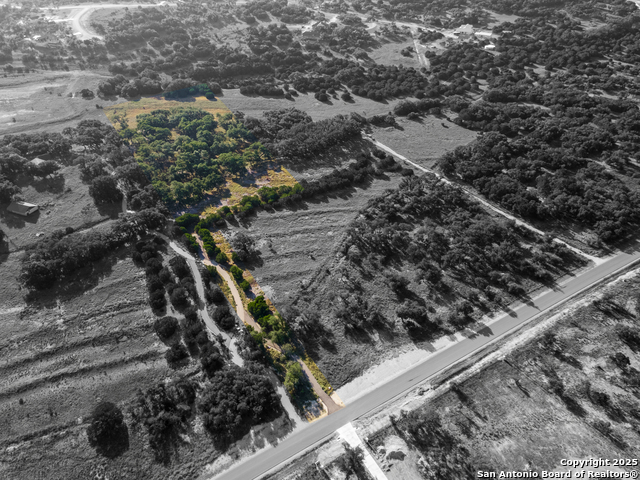 Image 16 of 24 For 1131 Adyson Ridge