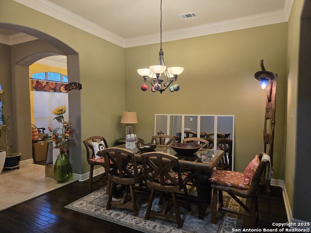 Listing photo id 9 for 13707 Palatine