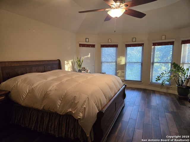 Listing photo id 3 for 13707 Palatine