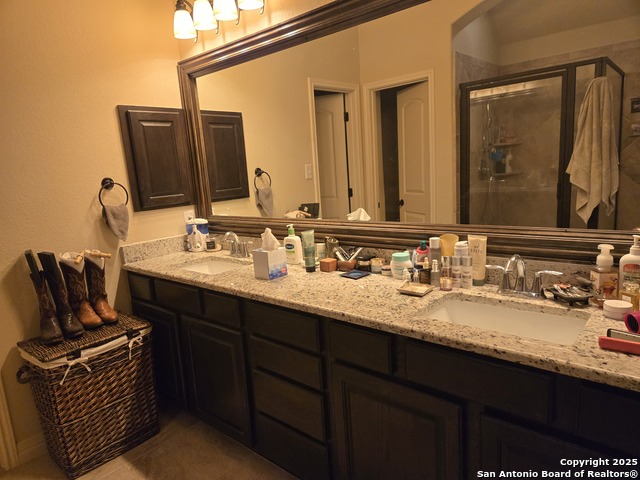 Listing photo id 4 for 13707 Palatine
