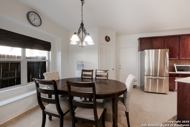 Image 11 of 24 For 25511 Echo Springs