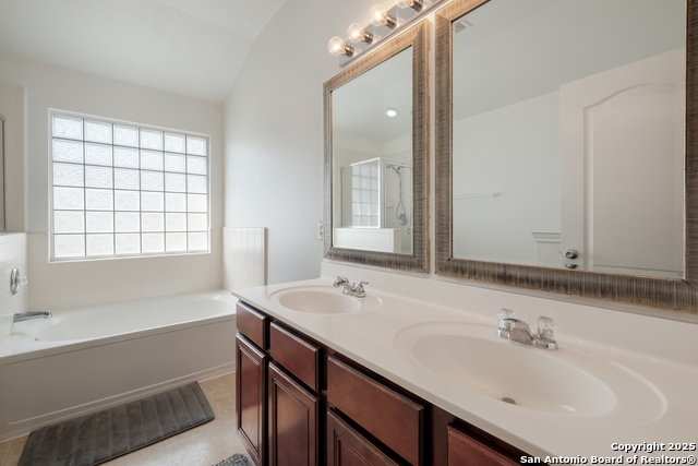 Image 14 of 24 For 25511 Echo Springs