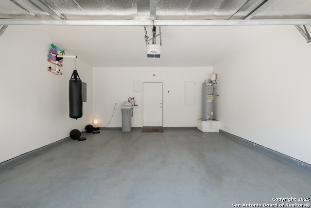 Image 21 of 24 For 25511 Echo Springs