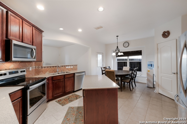 Image 7 of 24 For 25511 Echo Springs