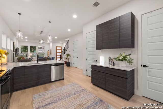 Image 17 of 31 For 719 Eleanor Ave Unit 102  102