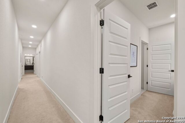 Image 18 of 31 For 719 Eleanor Ave Unit 102  102