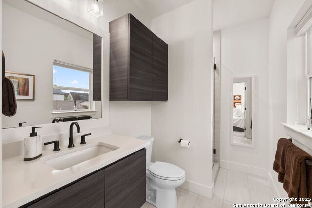 Image 21 of 31 For 719 Eleanor Ave Unit 102  102