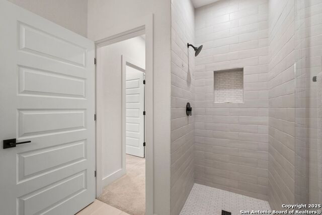 Image 24 of 31 For 719 Eleanor Ave Unit 102  102