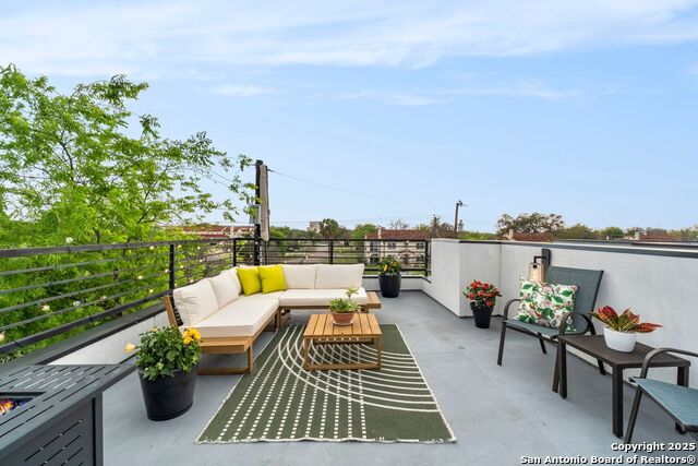 Image 29 of 31 For 719 Eleanor Ave Unit 102  102