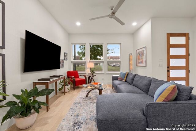 Image 4 of 31 For 719 Eleanor Ave Unit 102  102