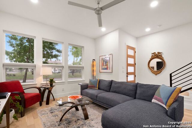 Image 9 of 31 For 719 Eleanor Ave Unit 102  102