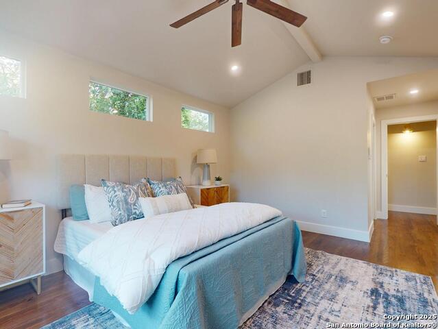 Image 16 of 37 For 130 Larchmont