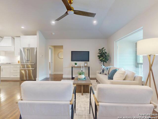 Image 5 of 37 For 130 Larchmont