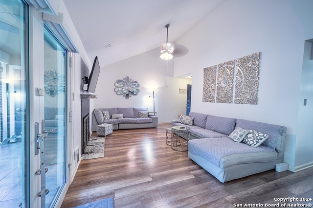 Image 10 of 27 For 13130 Blanco Rd  306