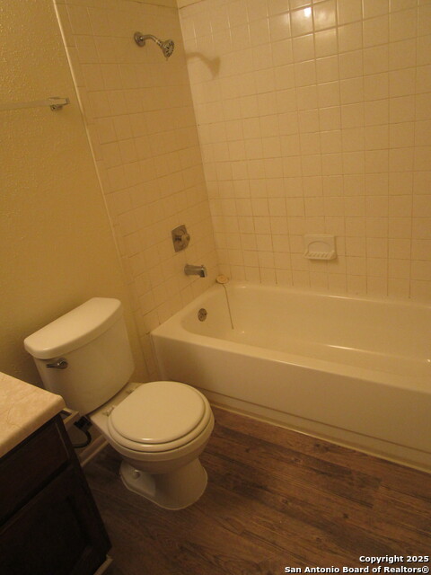 Image 13 of 16 For 2922 Timber View