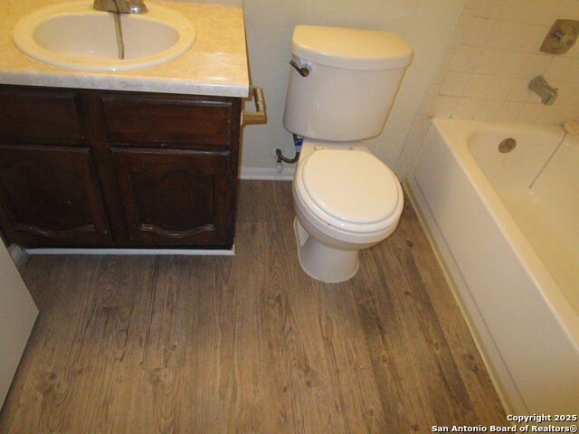 Image 14 of 16 For 2922 Timber View