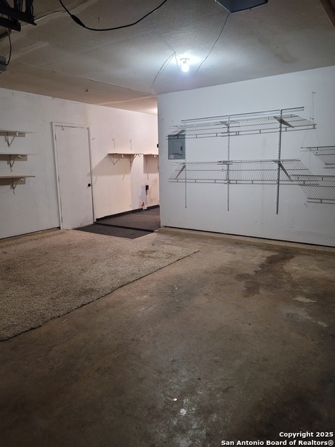 Image 13 of 38 For 5711 Prentiss