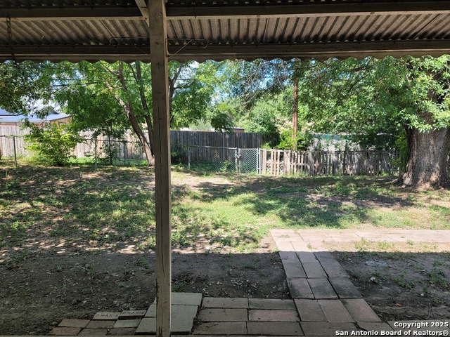 Image 30 of 38 For 5711 Prentiss